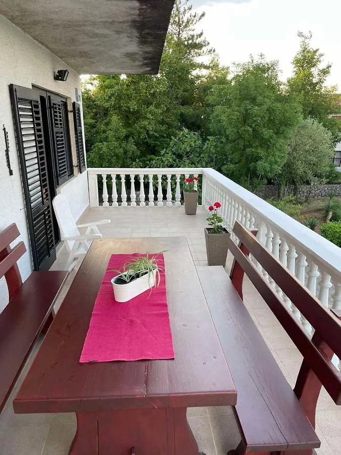 Apartman Kacic Sveti Ivan Dobrinjski Διαμέρισμα